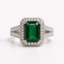 Emerald Majesty Ring