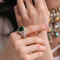 Emerald Majesty Ring
